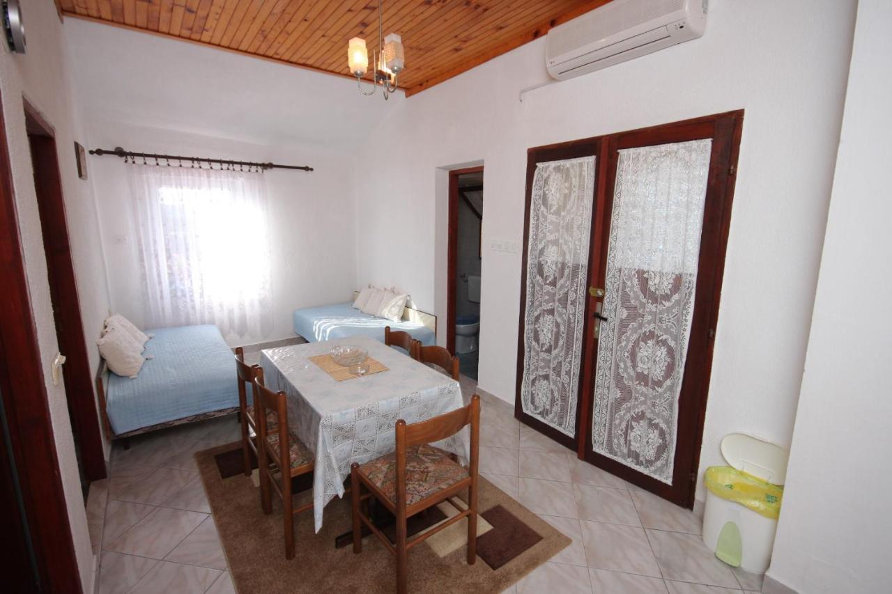 Apartments With Wifi Stivan, Cres - 382 المظهر الخارجي الصورة